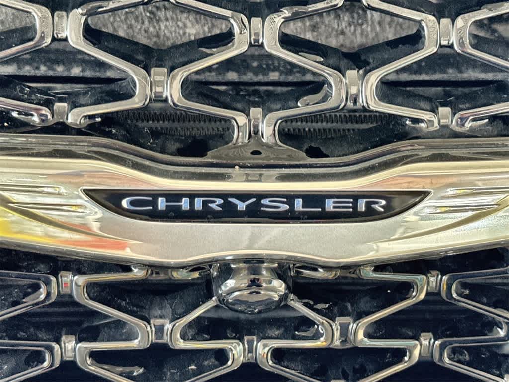Thumbnail: 2025 Chrysler Pacifica - 7