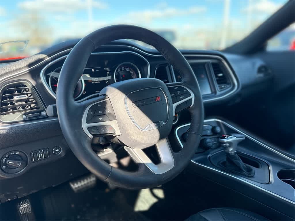 Thumbnail: 2016 Dodge Challenger - 2