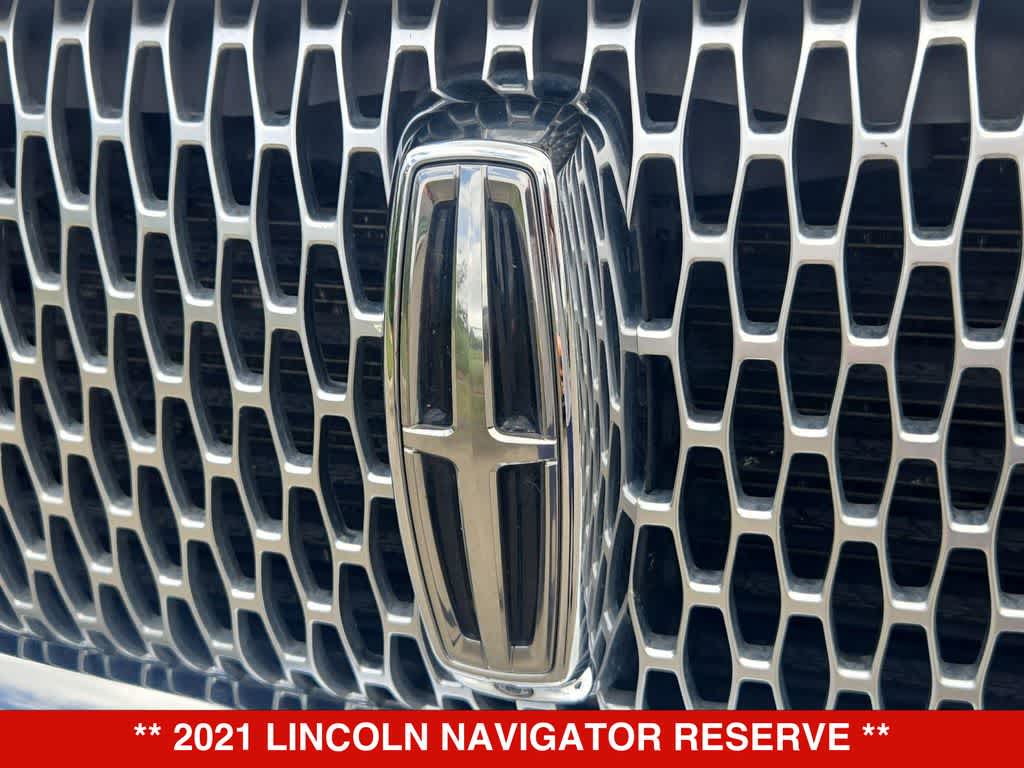 Thumbnail: 2021 Lincoln Navigator - 11