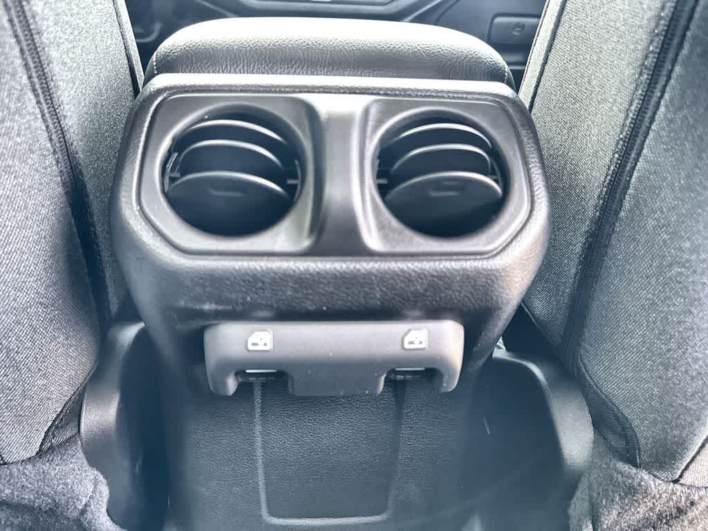 Thumbnail: 2026 Jeep Gladiator - 18