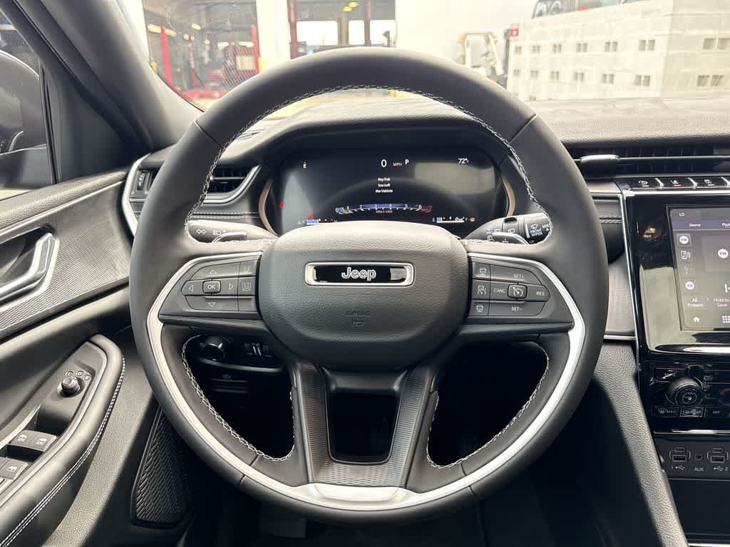 Thumbnail: 2025 Jeep Grand Cherokee - 18