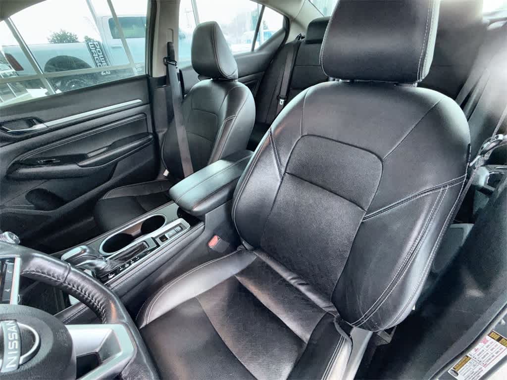 Thumbnail: 2023 Nissan Altima - 9