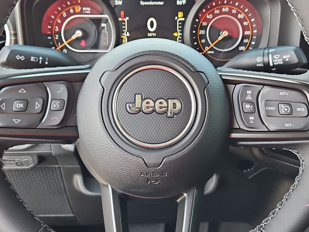 Thumbnail: 2026 Jeep Gladiator - 23