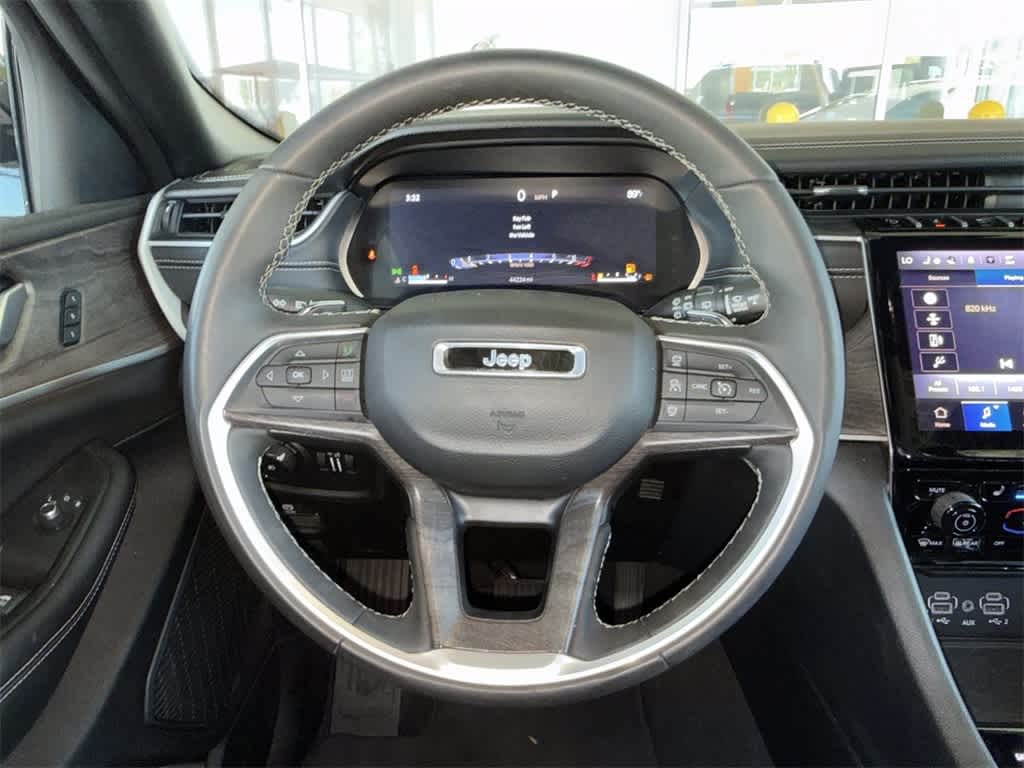 Thumbnail: 2024 Jeep Grand Cherokee L - 18