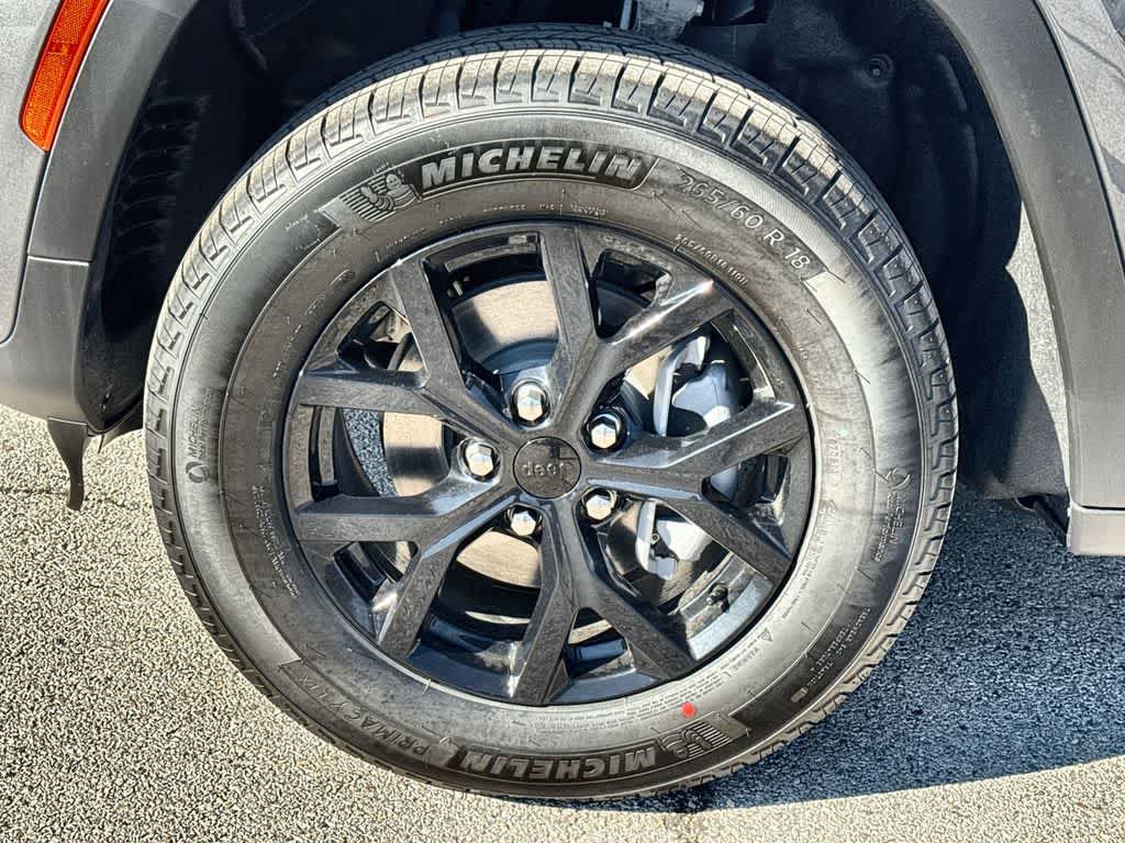 Thumbnail: 2026 Jeep Grand Cherokee - 9