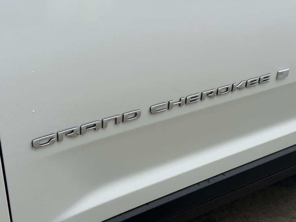 Thumbnail: 2026 Jeep Grand Cherokee - 7