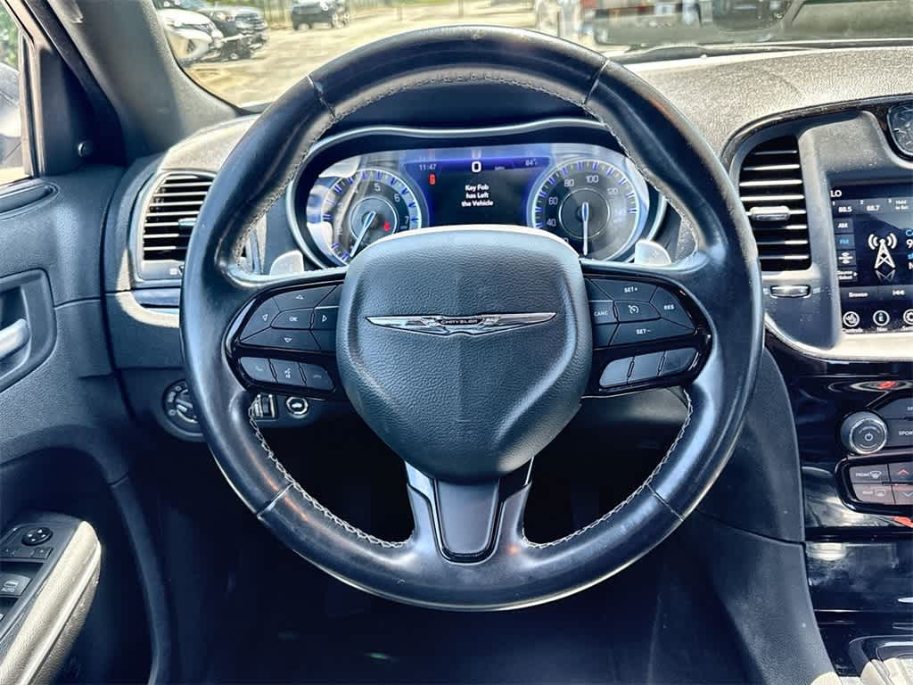 Thumbnail: 2021 Chrysler 300 - 17