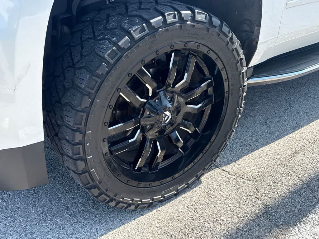 Thumbnail: 2016 Chevrolet Tahoe - 8
