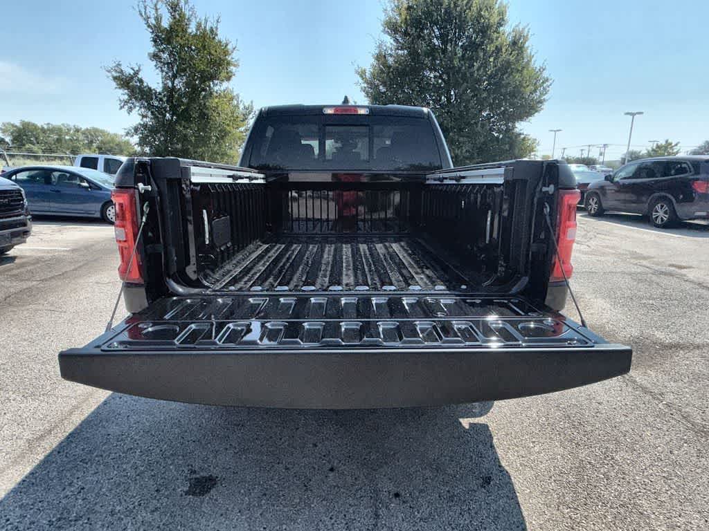 Thumbnail: 2026 RAM 1500 - 22