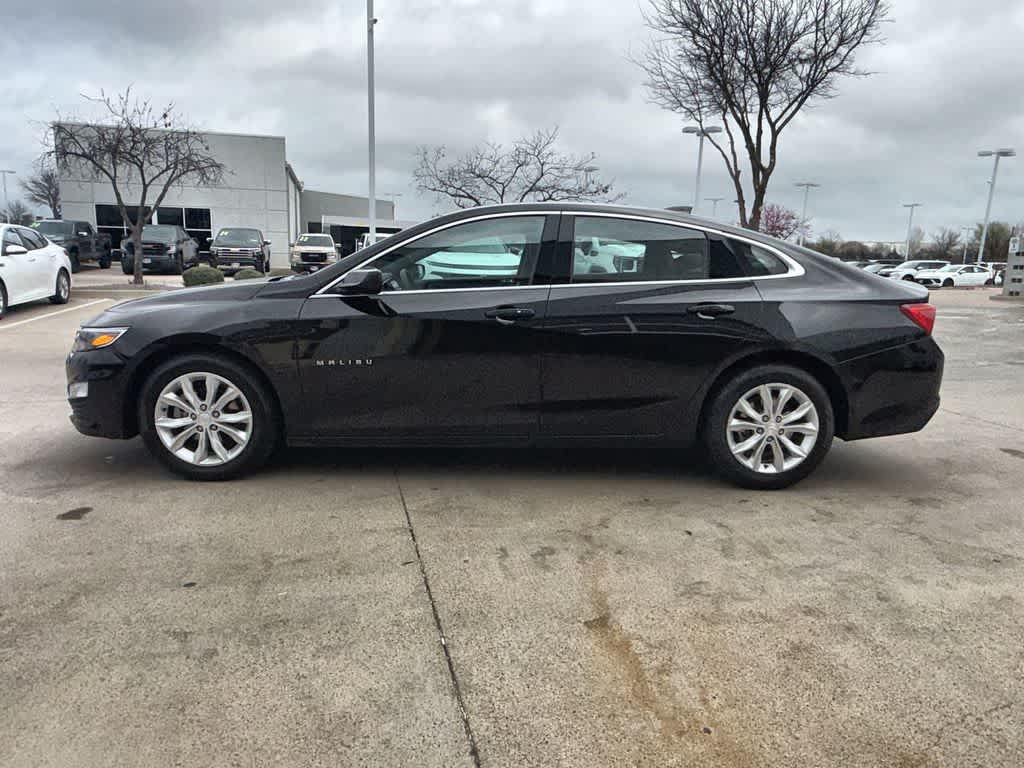 Thumbnail: 2024 Chevrolet Malibu - 3