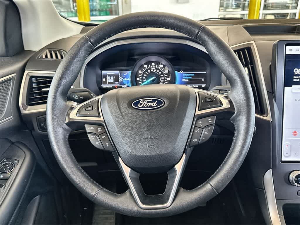 Thumbnail: 2024 Ford Edge - 16