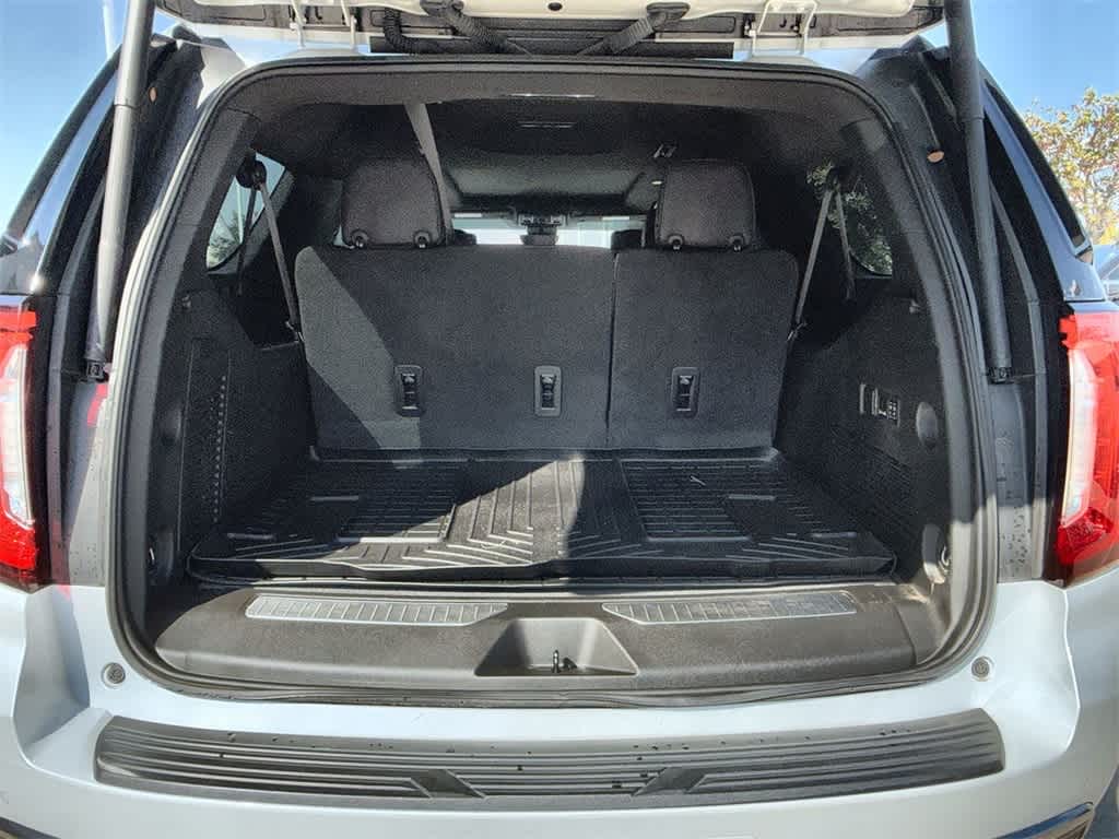 Thumbnail: 2023 GMC Yukon XL - 22