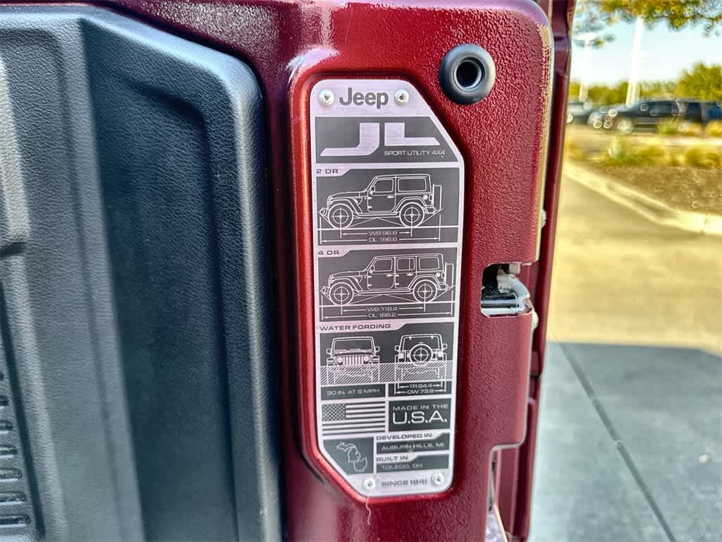 Thumbnail: 2021 Jeep Wrangler - 22