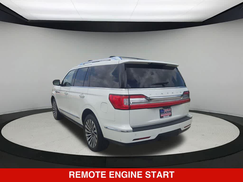 Thumbnail: 2021 Lincoln Navigator - 4