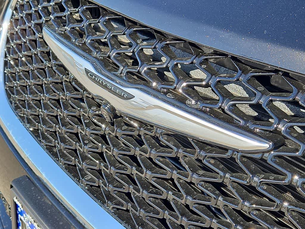 Thumbnail: 2026 Chrysler Pacifica - 12