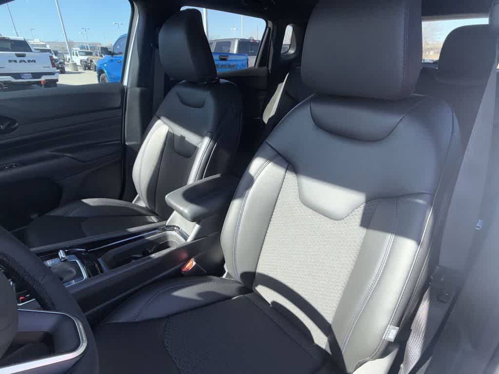 Thumbnail: 2026 Jeep Compass - 12