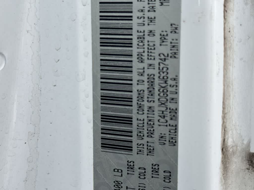 Thumbnail: 2019 Jeep Wrangler - 24