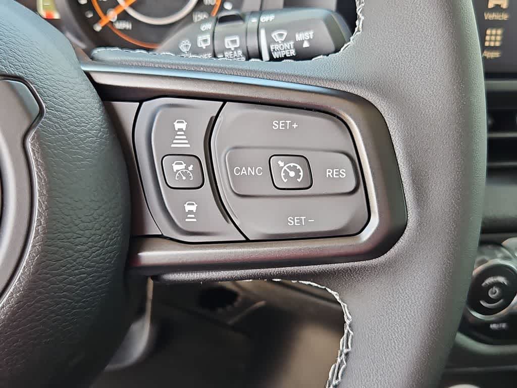 Thumbnail: 2025 Jeep Wrangler - 25