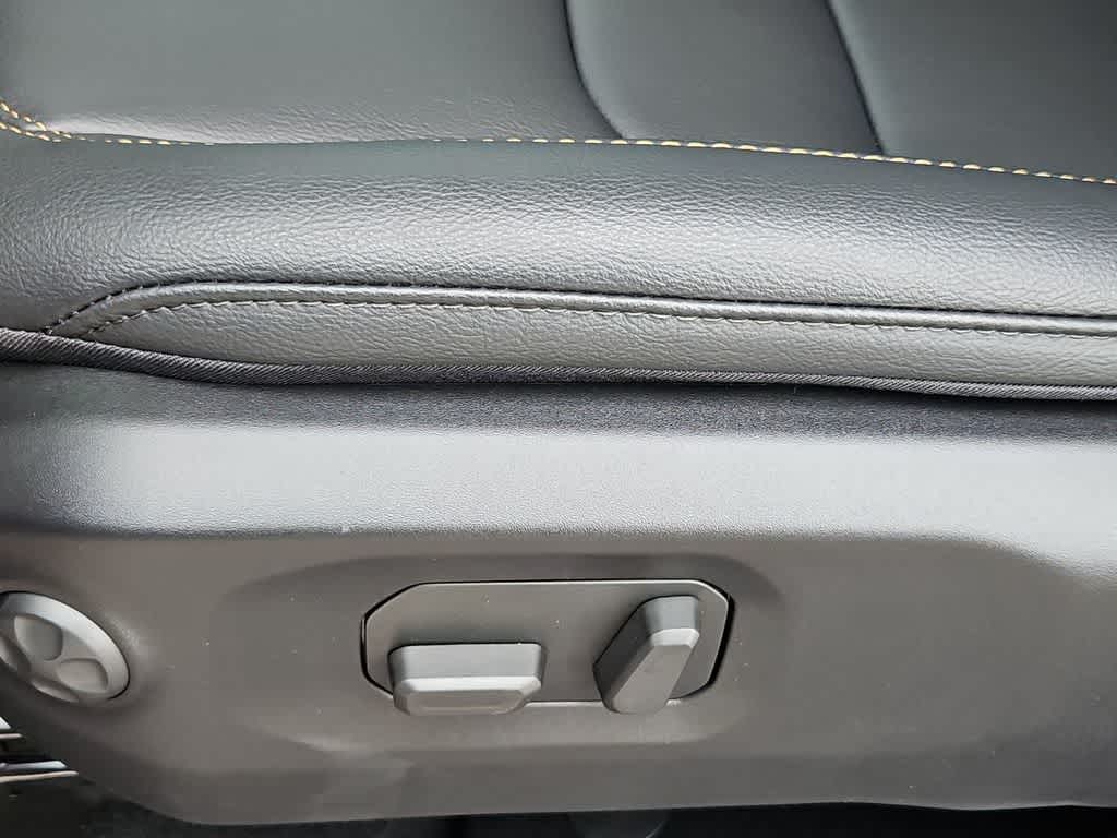 Thumbnail: 2026 Jeep Gladiator - 18