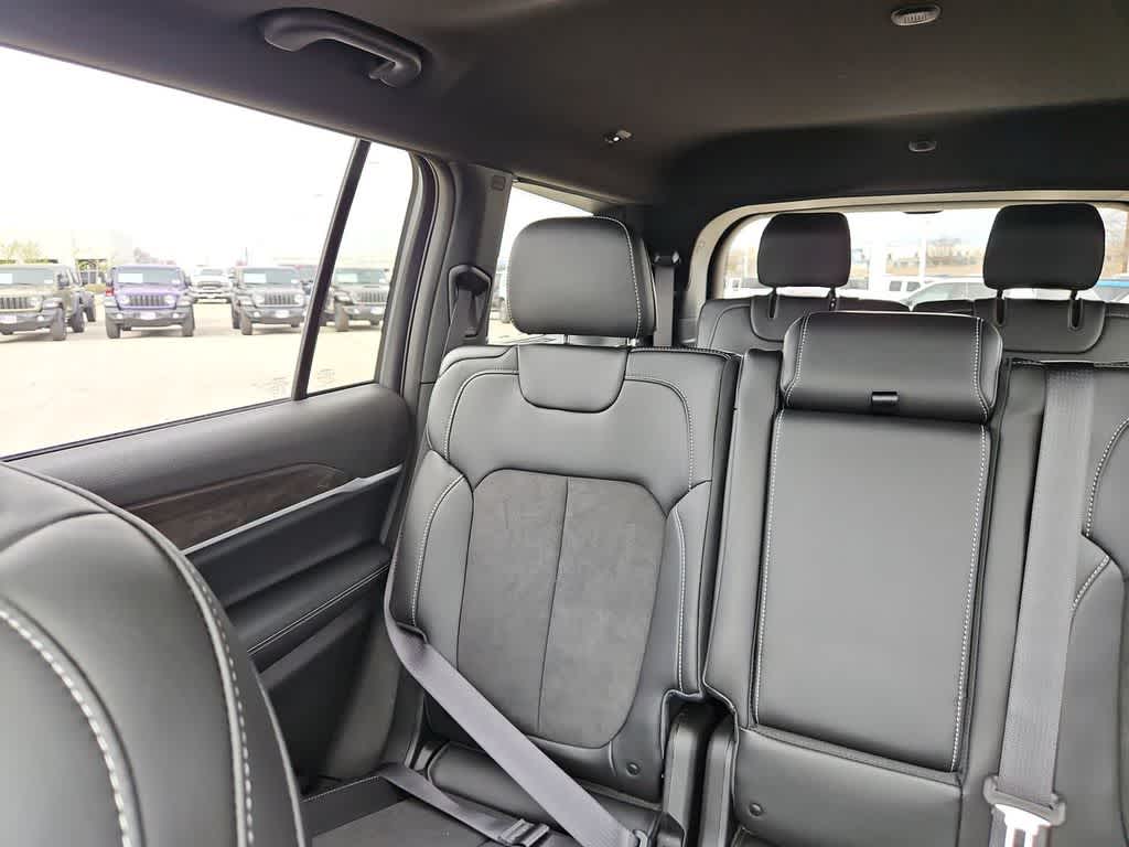 Thumbnail: 2026 Jeep Grand Cherokee L - 12