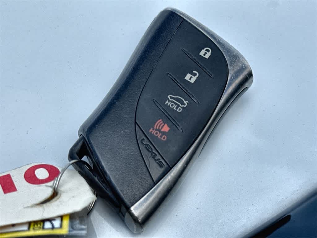 Thumbnail: 2021 Lexus ES - 22