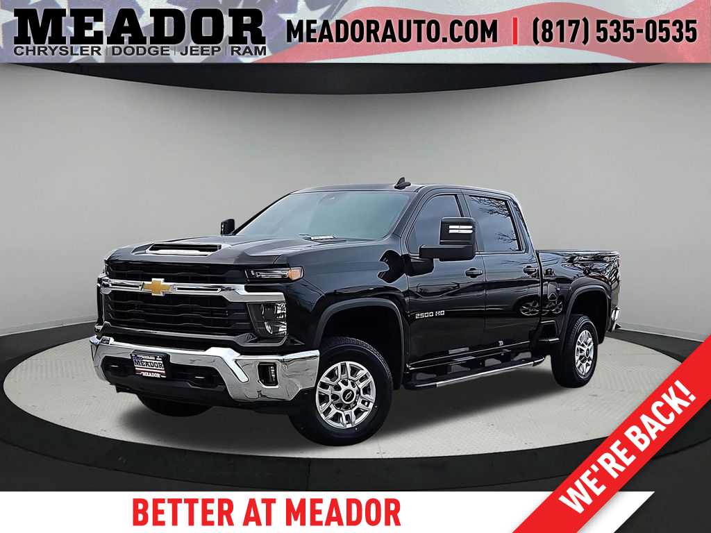 2025 Chevrolet Silverado HD LT 4WD Crew Cab Standard Box's photo
