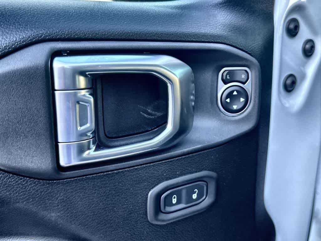 Thumbnail: 2026 Jeep Wrangler - 26