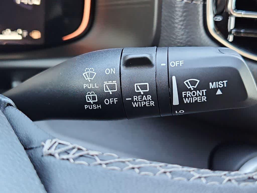 Thumbnail: 2026 Jeep Grand Wagoneer - 27