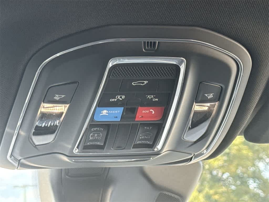 Thumbnail: 2025 Jeep Grand Cherokee L - 20