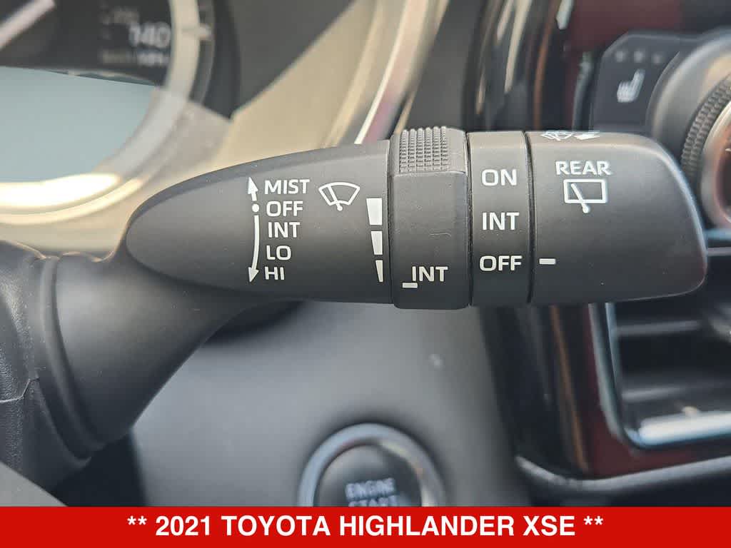 Thumbnail: 2021 Toyota Highlander - 25