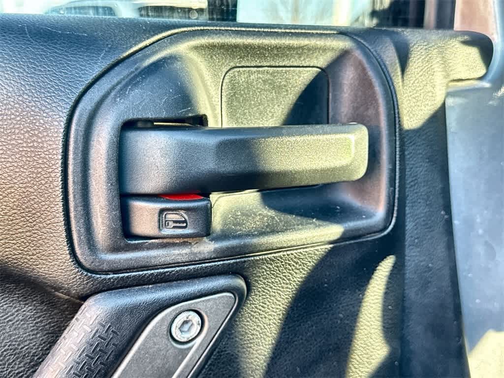 Thumbnail: 2018 Jeep Wrangler - 21