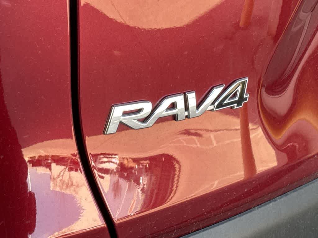 Thumbnail: 2025 Toyota RAV4 - 8