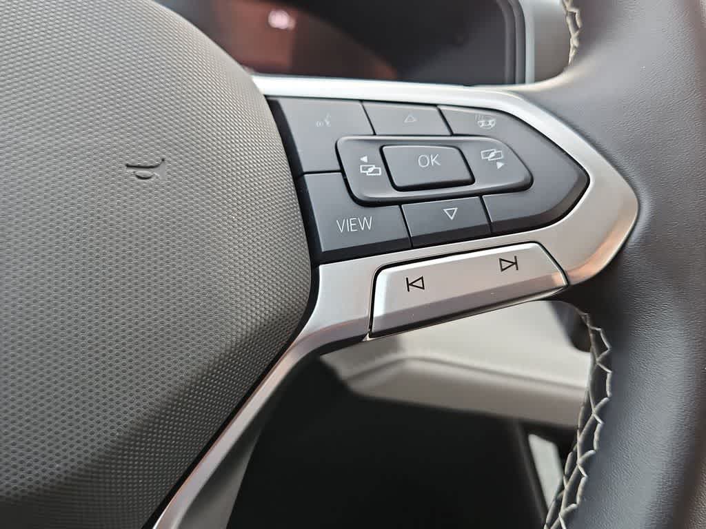 Thumbnail: 2025 Volkswagen Taos - 30