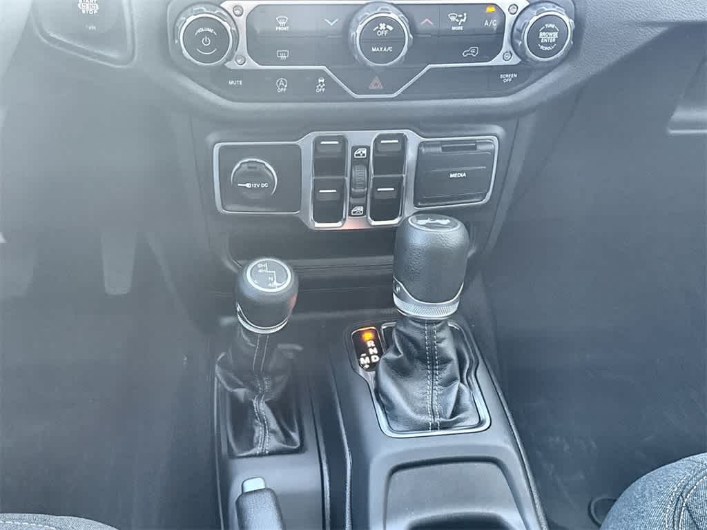 Thumbnail: 2025 Jeep Wrangler - 13