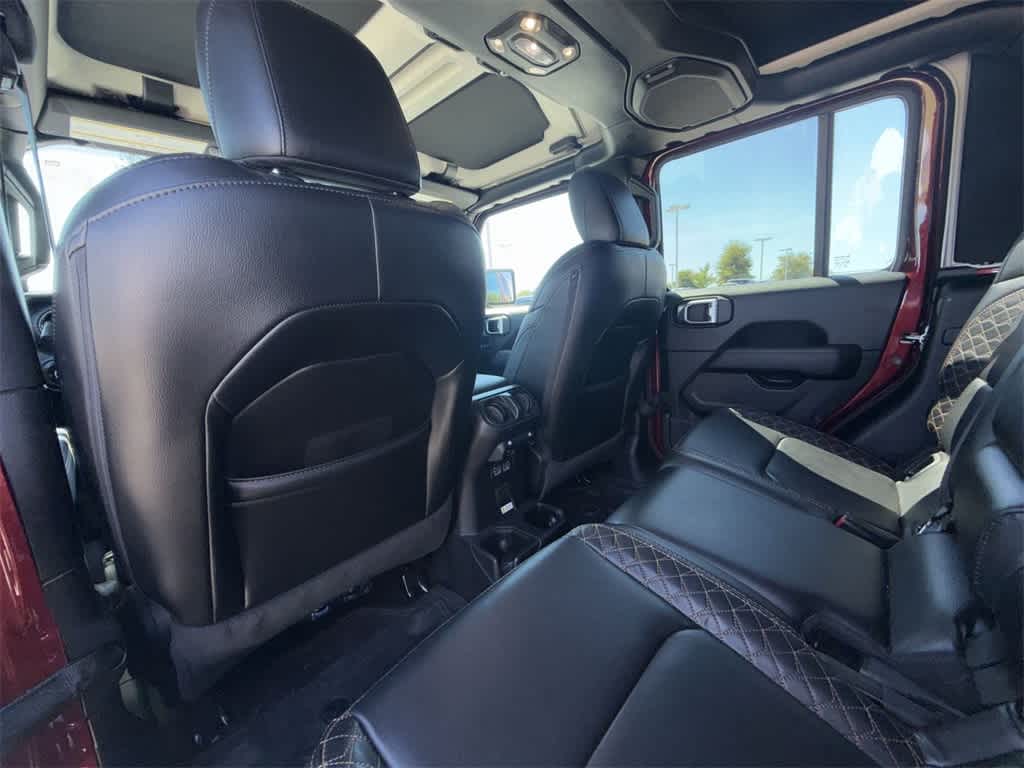 Thumbnail: 2021 Jeep Gladiator - 11