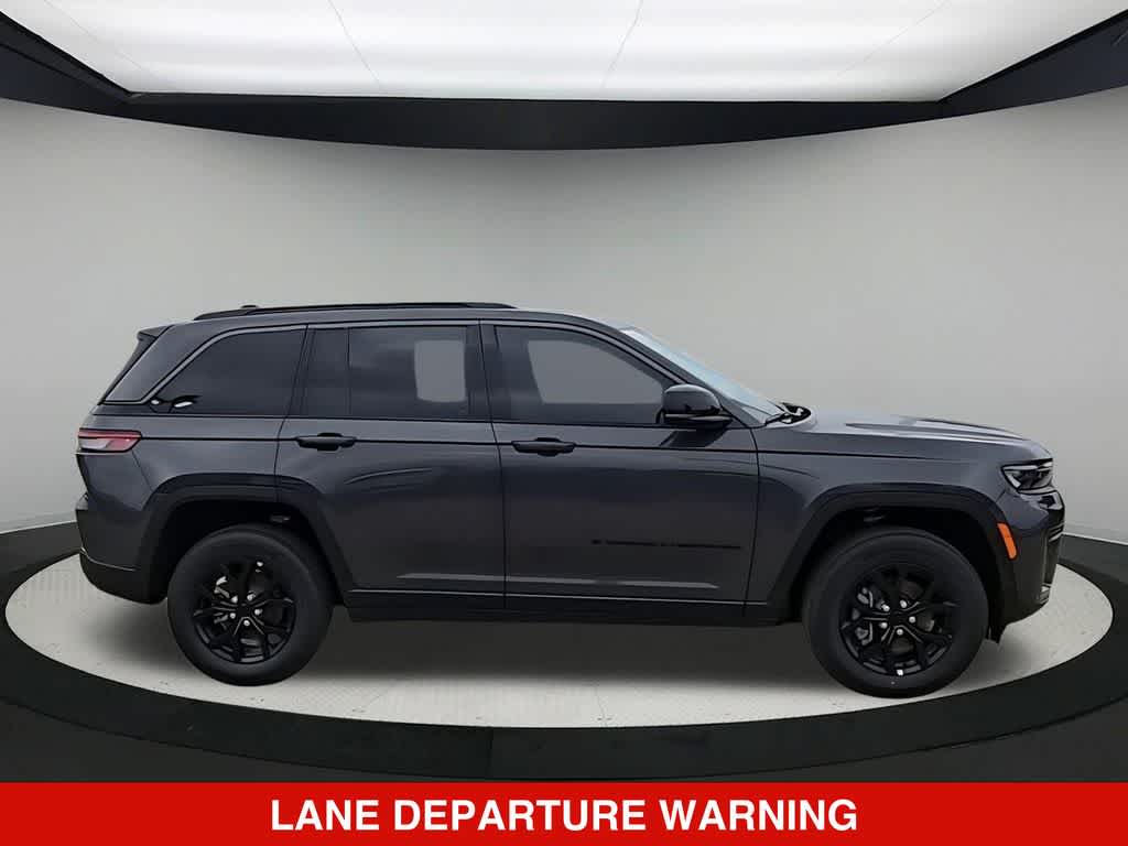 Thumbnail: 2026 Jeep Grand Cherokee - 9