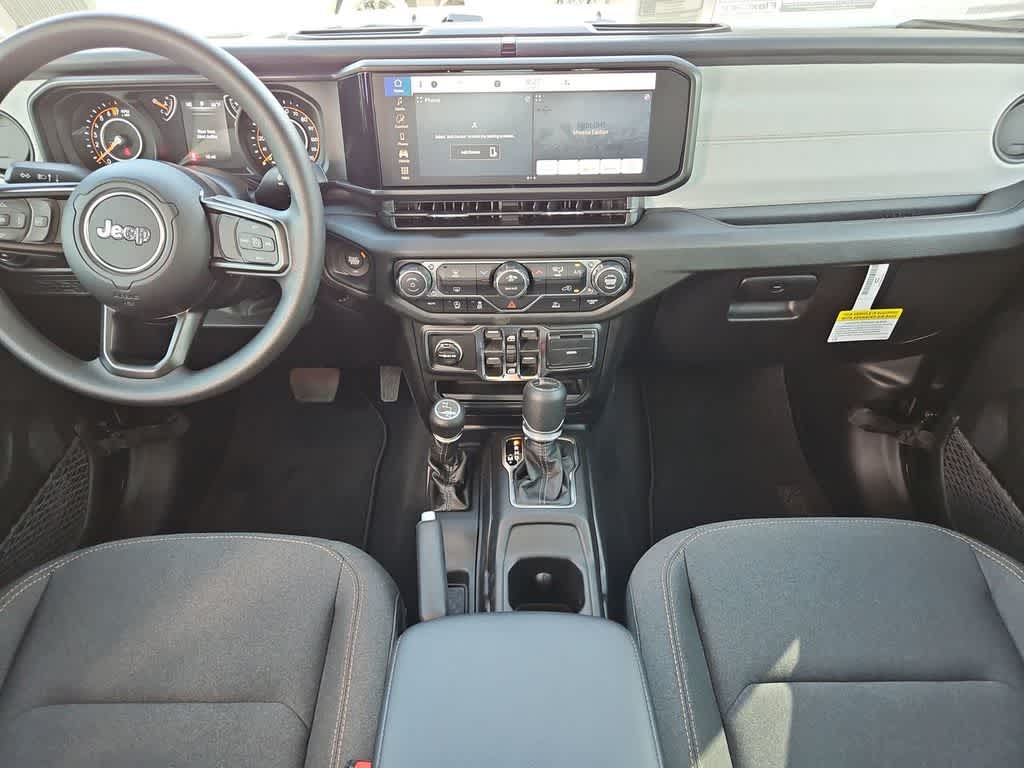 Thumbnail: 2026 Jeep Gladiator - 16