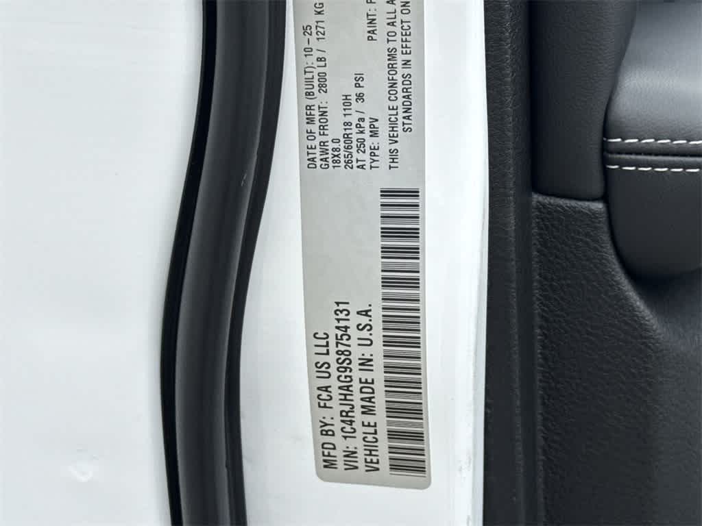 Thumbnail: 2025 Jeep Grand Cherokee - 27