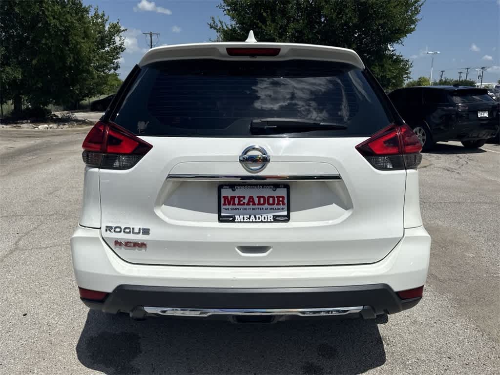 Thumbnail: 2017 Nissan Rogue - 5