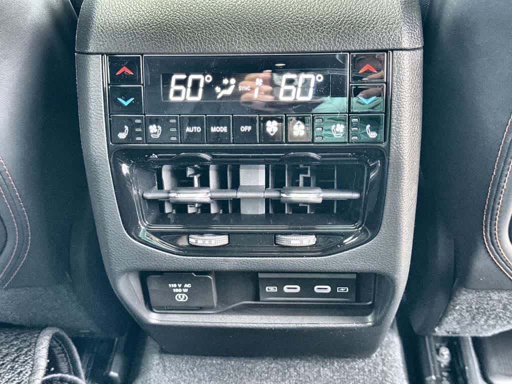 Thumbnail: 2026 Jeep Grand Cherokee - 20