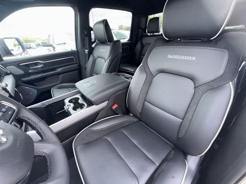 Thumbnail: 2026 RAM 1500 - 10