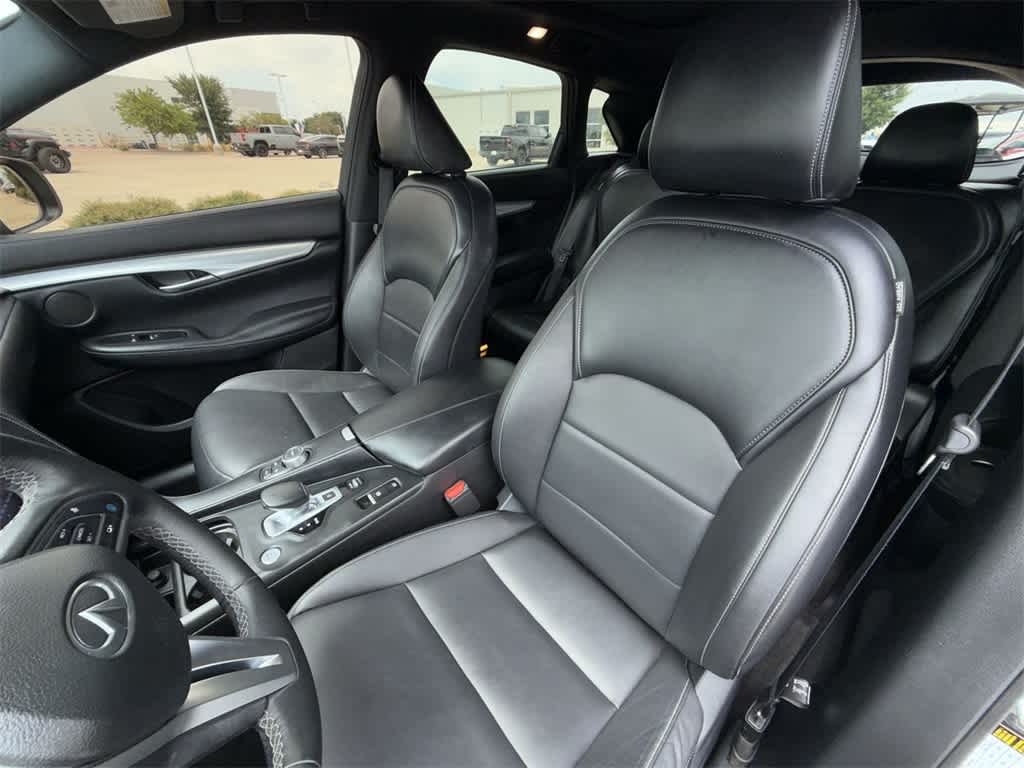 Thumbnail: 2021 INFINITI QX50 - 10