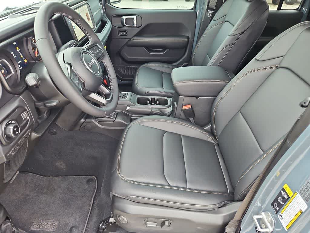 Thumbnail: 2026 Jeep Gladiator - 17