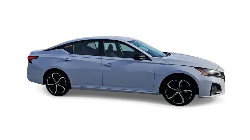 Thumbnail: 2024 Nissan Altima - 9