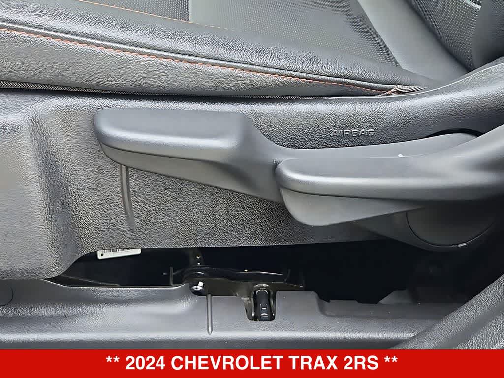 Thumbnail: 2024 Chevrolet Trax - 18