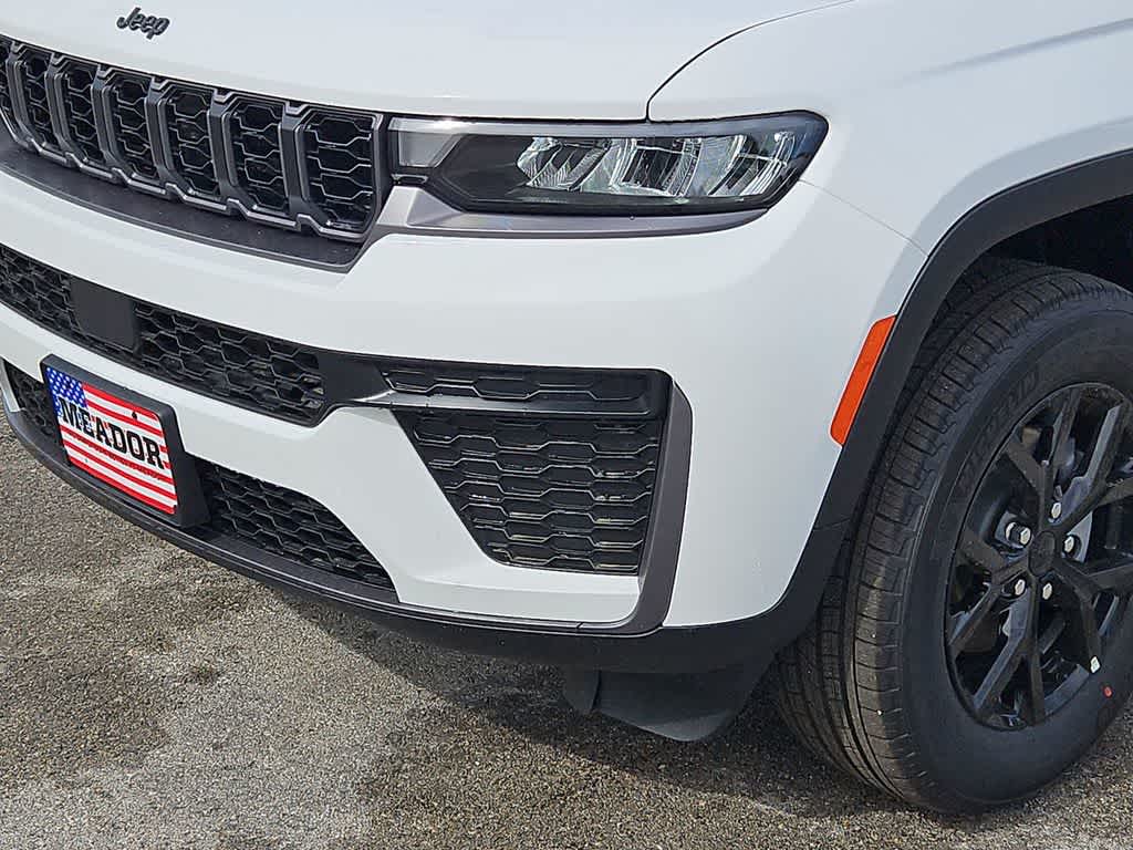 Thumbnail: 2026 Jeep Grand Cherokee - 11