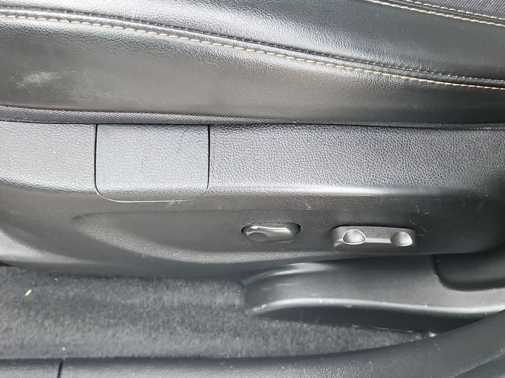 Thumbnail: 2020 Chevrolet Trax - 18