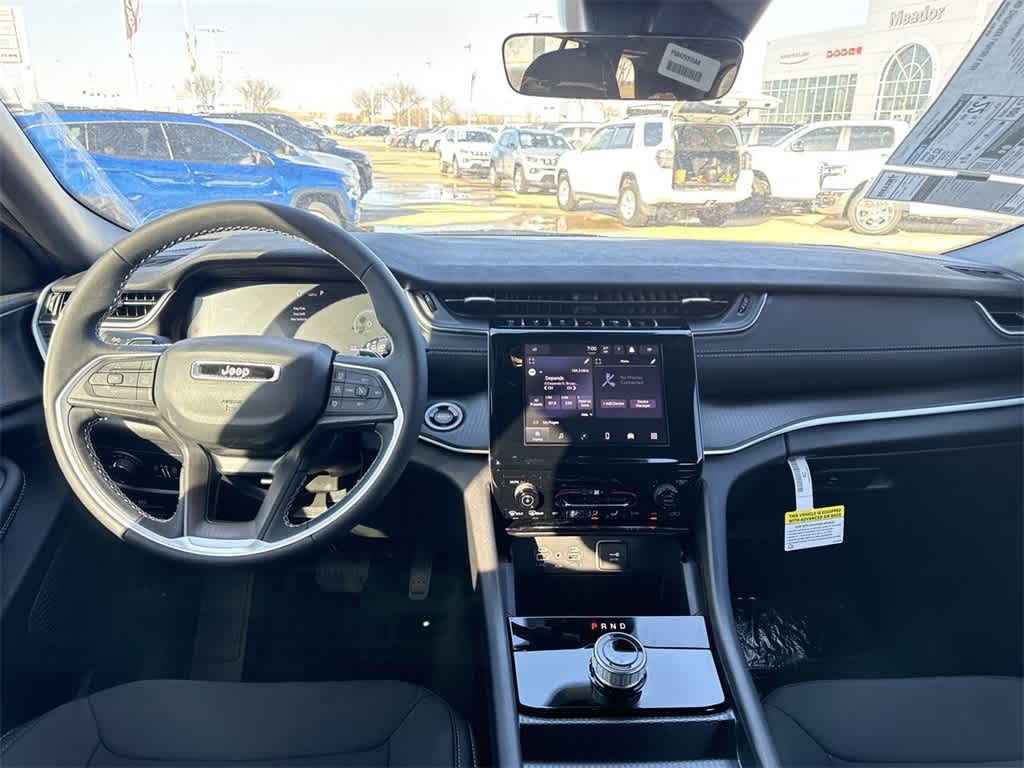 Thumbnail: 2025 Jeep Grand Cherokee - 15