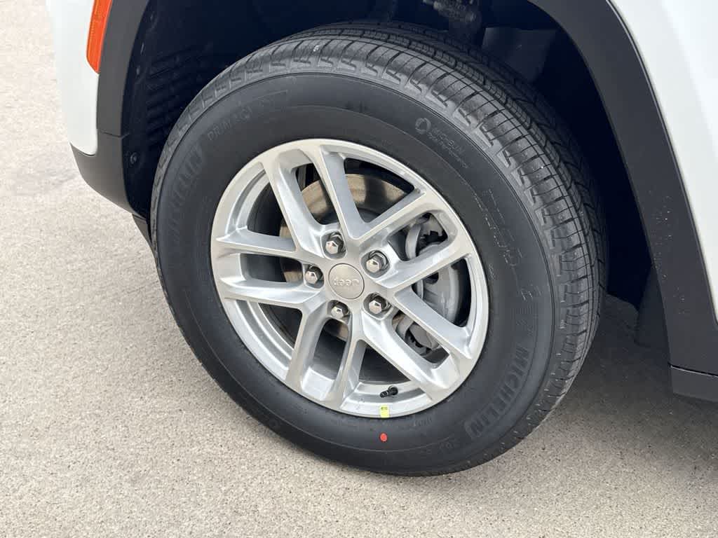 Thumbnail: 2026 Jeep Grand Cherokee - 9