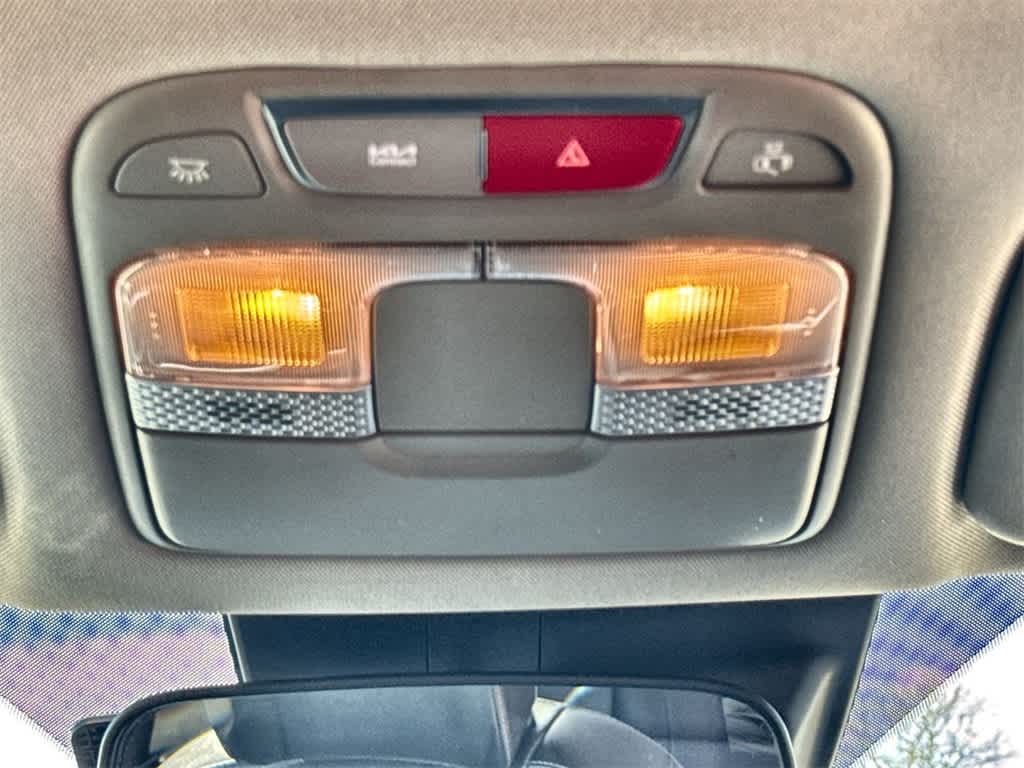 Thumbnail: 2023 Kia Telluride - 21